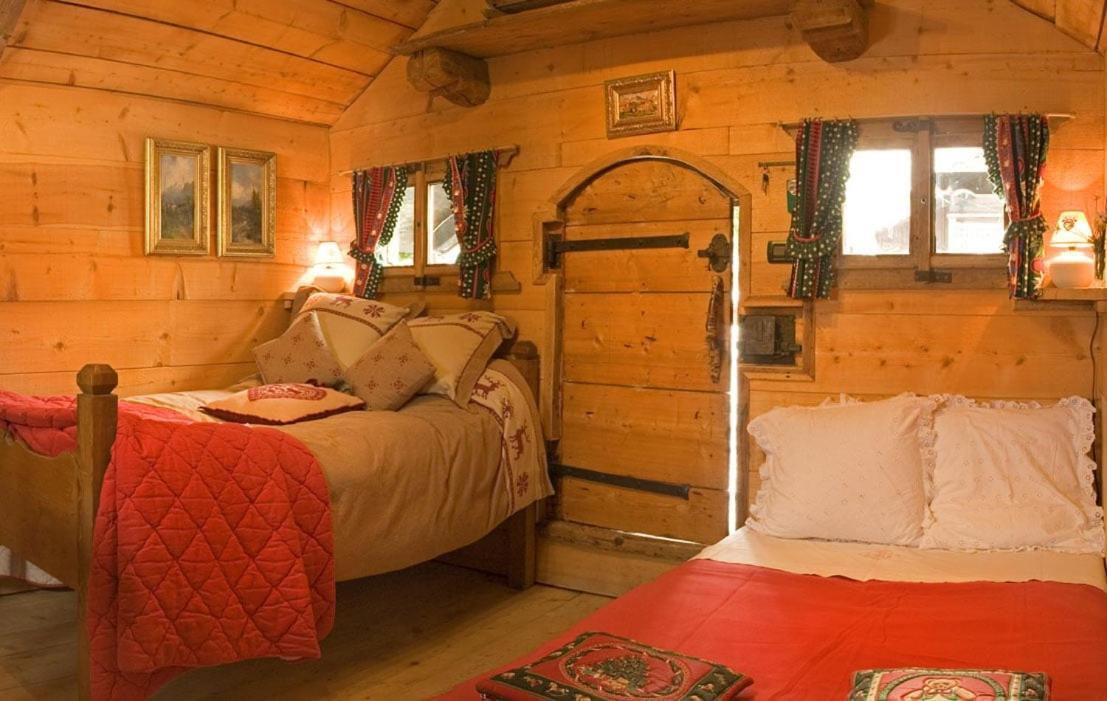 Hotel Les Chalets De Philippe Avec Jacuzzis Privatifs Chamonix Exteriör bild