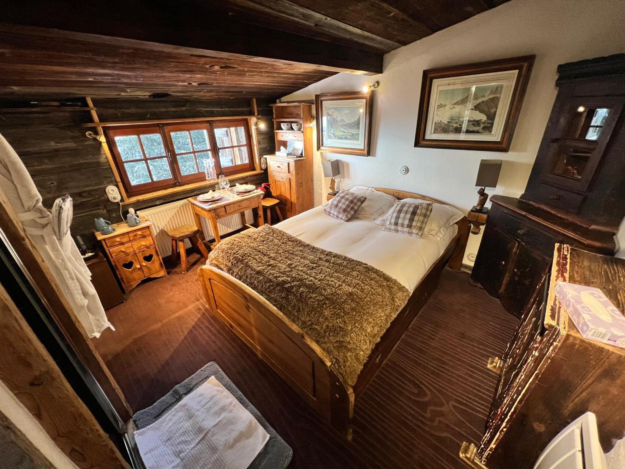 Hotel Les Chalets De Philippe Avec Jacuzzis Privatifs Chamonix Exteriör bild